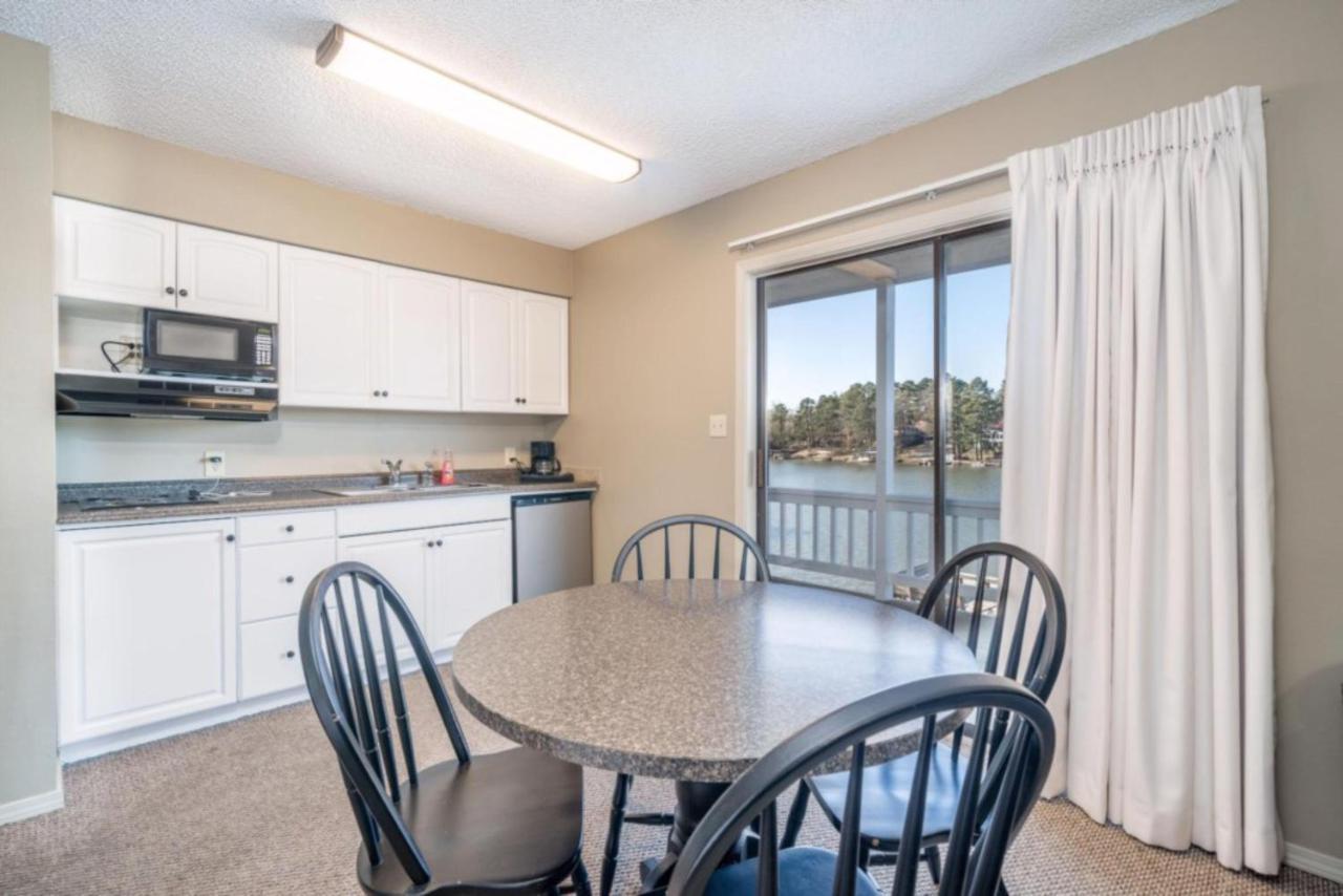 Appartamento The Hamilton - Lakefront & Suites,